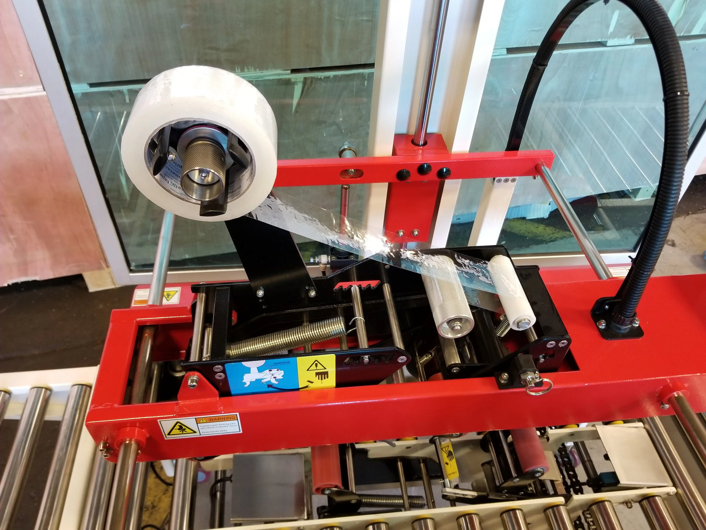 Eagle T100R Random Carton Sealer